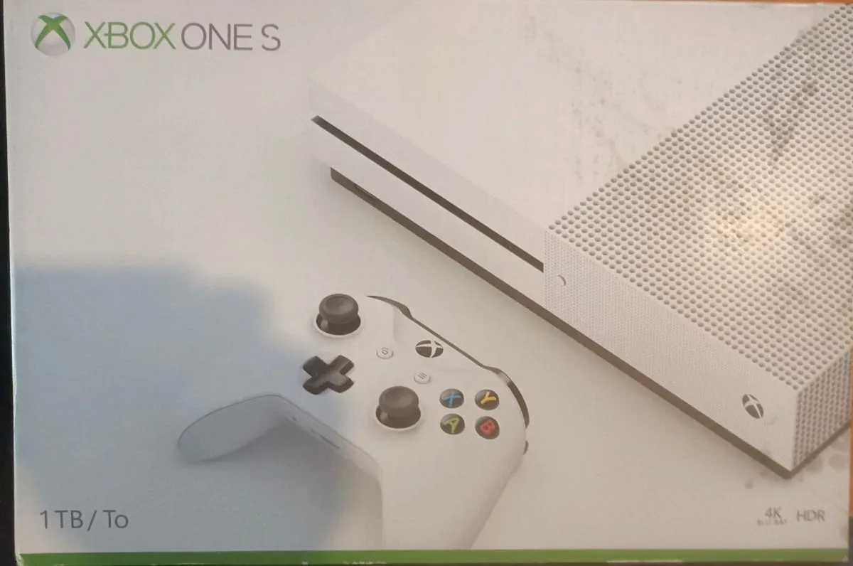 Xbox One S - Image 1