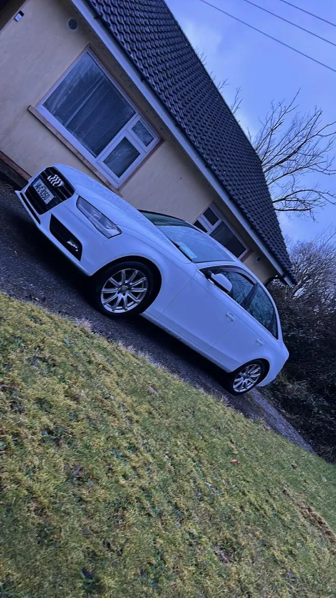 Audi A4 - Image 2