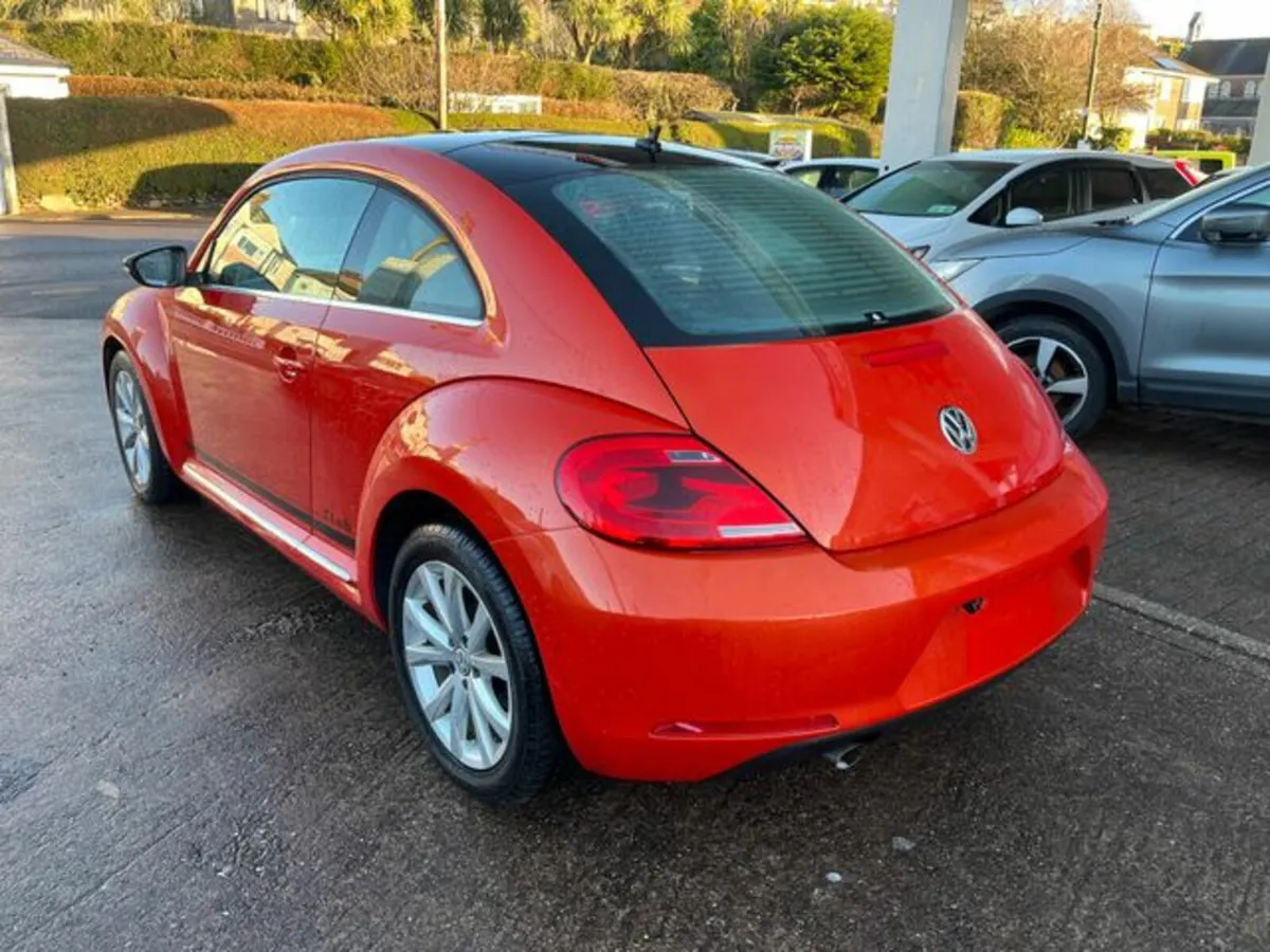 Volkswagen Beetle Club 1.2 tsi automatic - Image 4