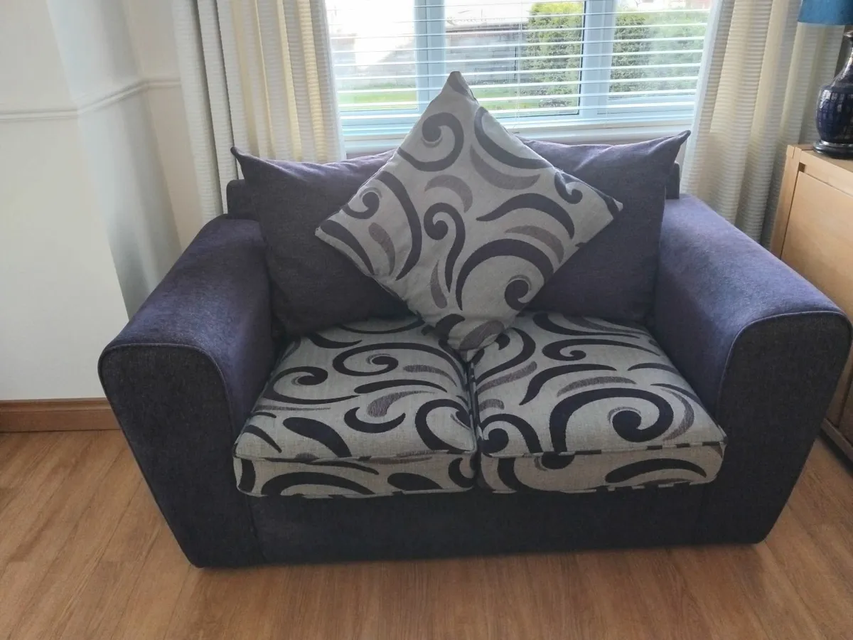 Suite of Furniture - Image 2