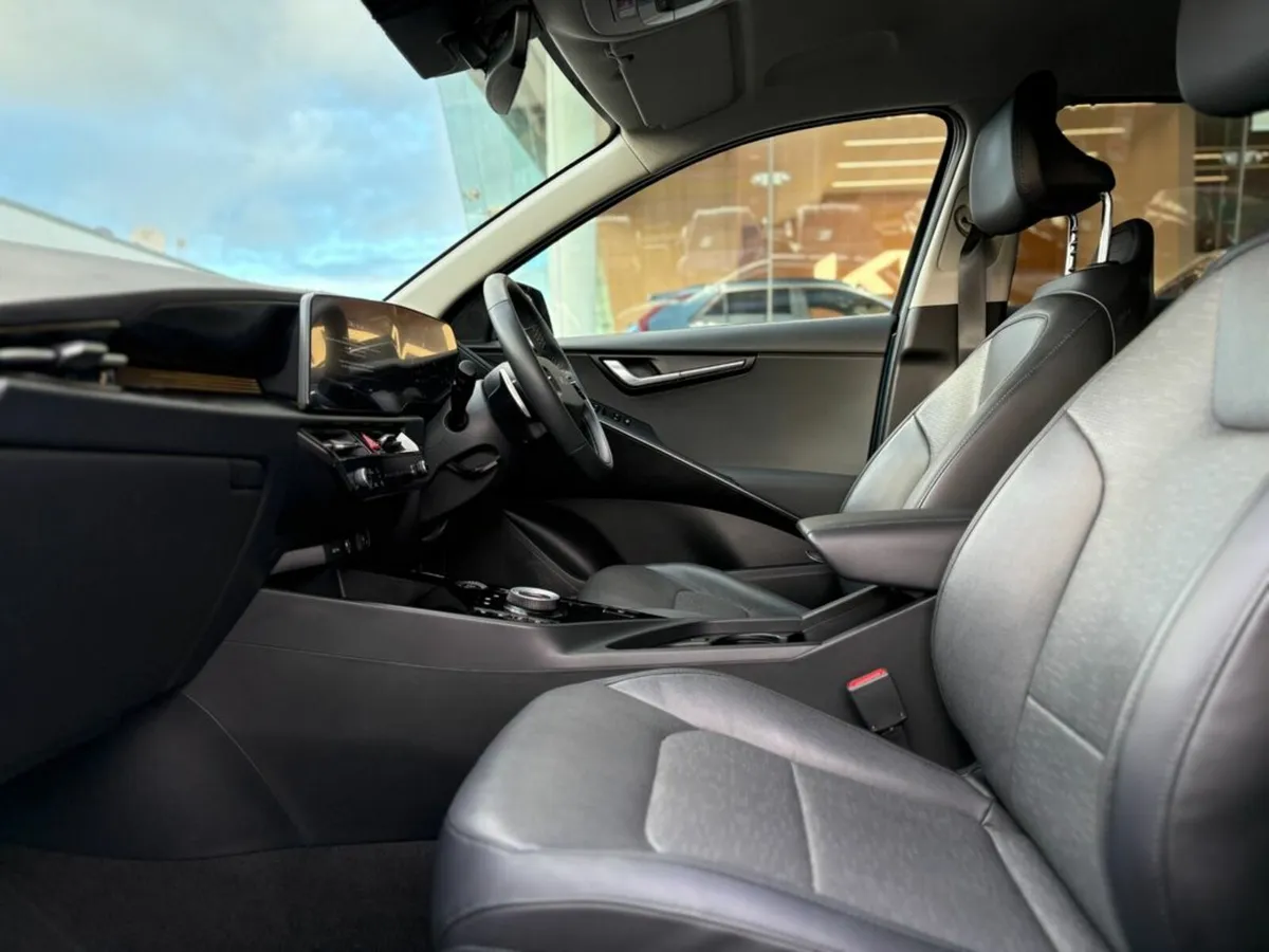 Kia Niro 1.6 K4 Plug in hybrid Automatic - Image 2