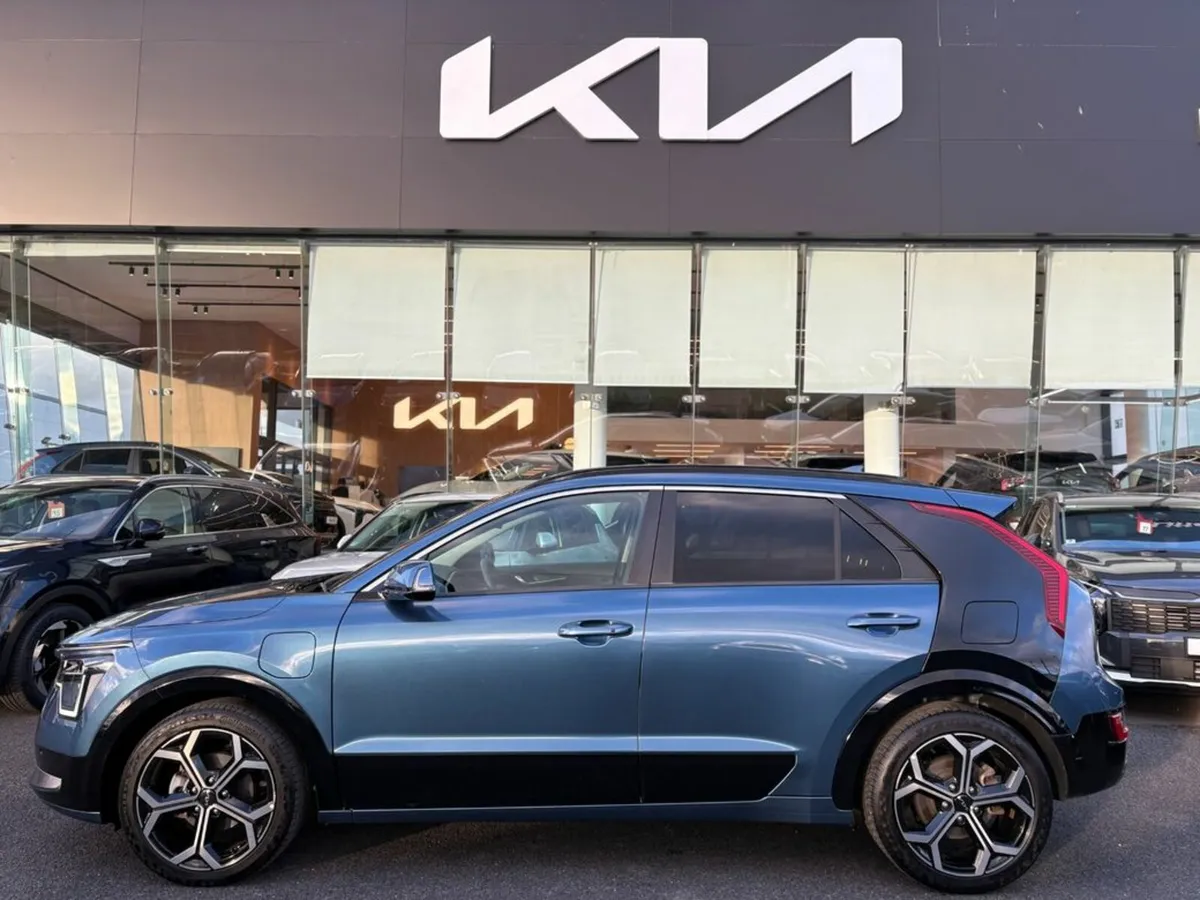 Kia Niro 1.6 K4 Plug in hybrid Automatic - Image 3
