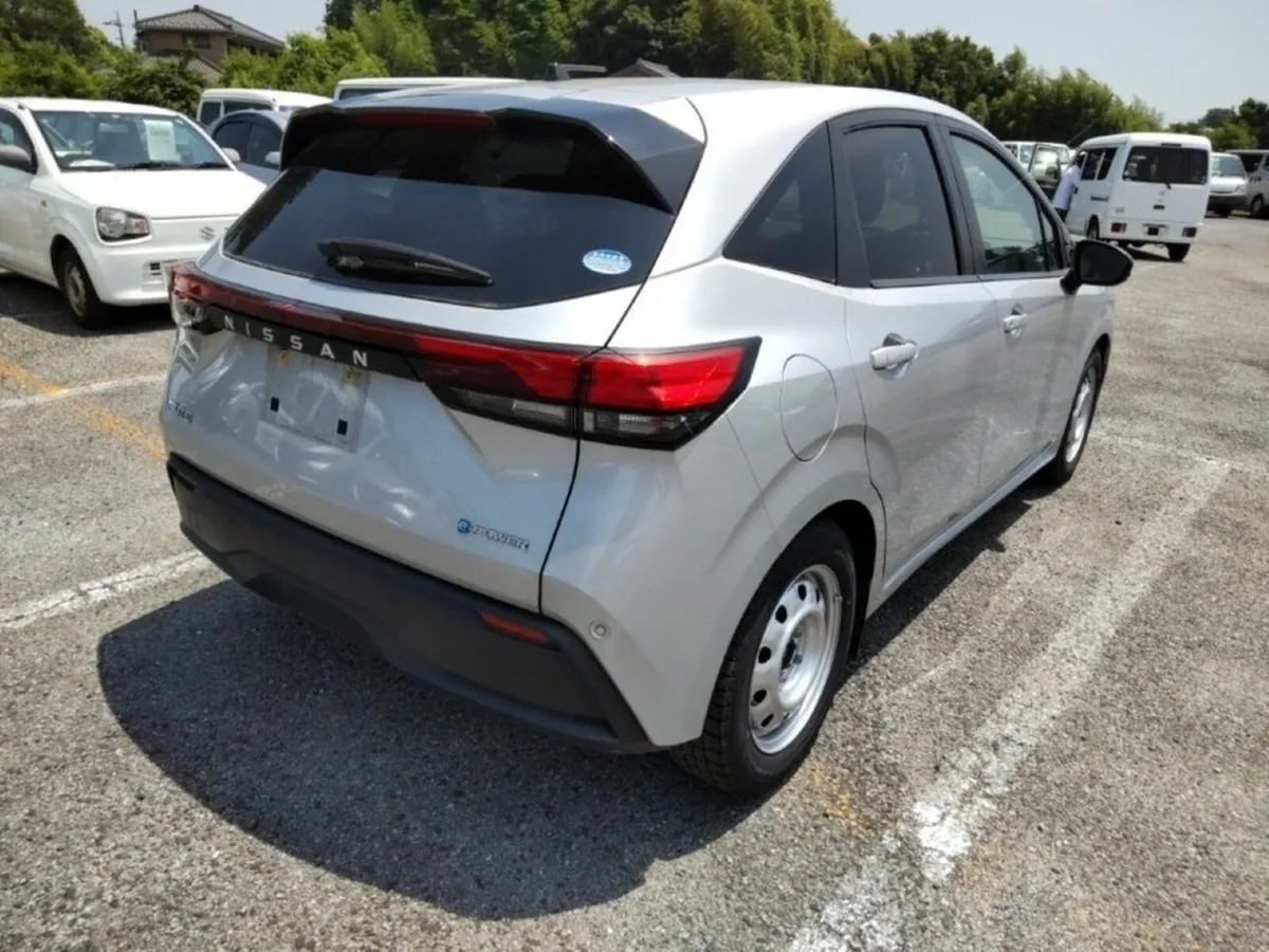 Nissan Note NEW MODEL - START/STOP BUTTON - REVERS - Image 2