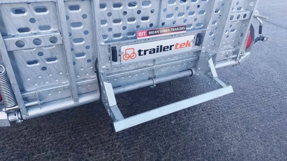 Brian James Trailers General Plant - Image 4