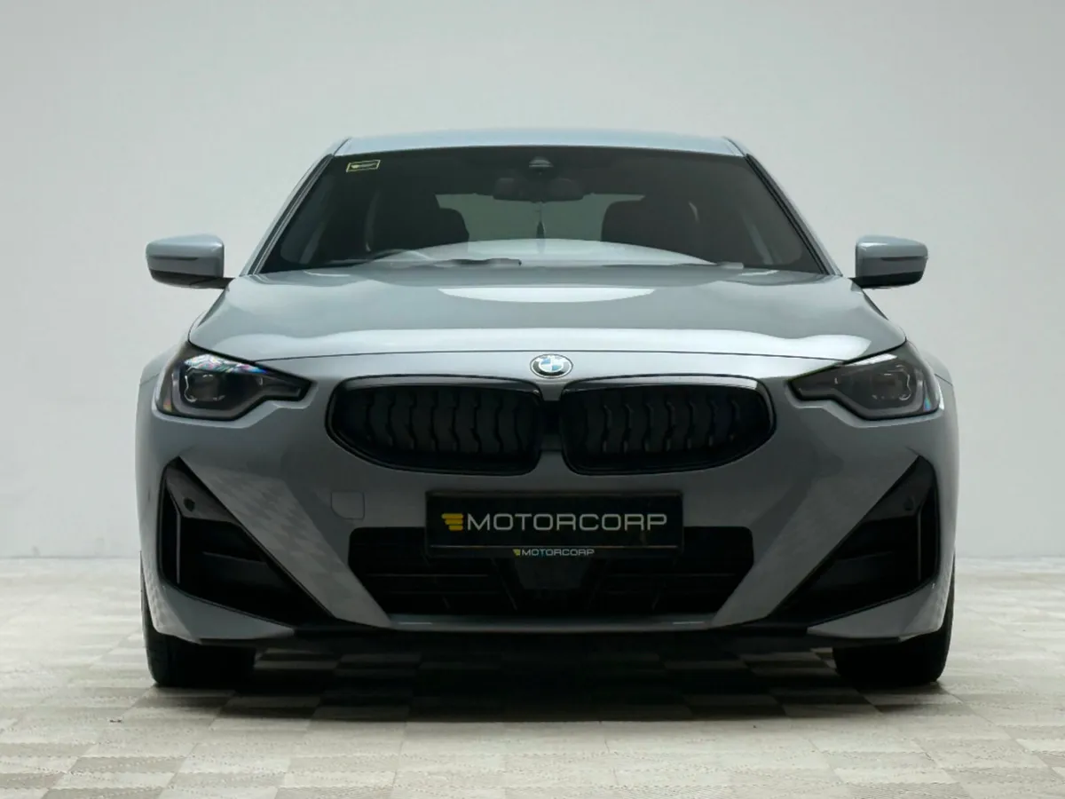 BMW 2-Series 220i M SPORT PRO - Image 2