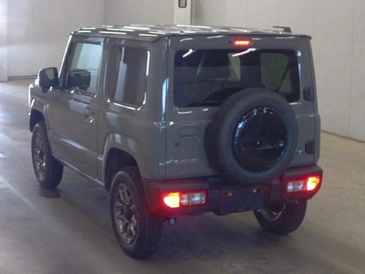 Suzuki Jimny 4WD XC - FACTORY ALLOYS - CRUISE CONT - Image 2