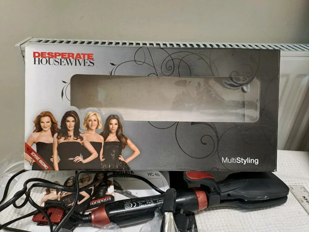 Desperate Housewives Multifunction Hair Styler Set - Image 1
