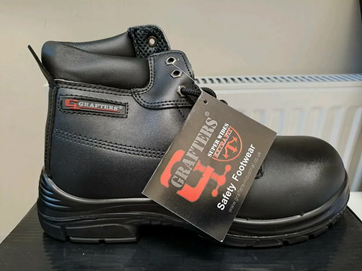 Grafters Safety Boots size 40 - Image 1