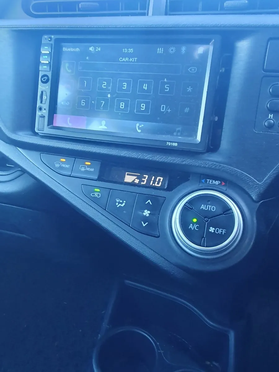 Toyota Aqua 2015 automatic - Image 2