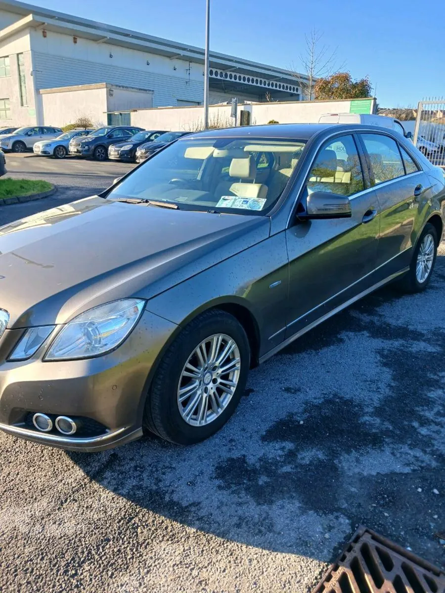 2010 Mercedes E Class 2.1 CDI - Image 1