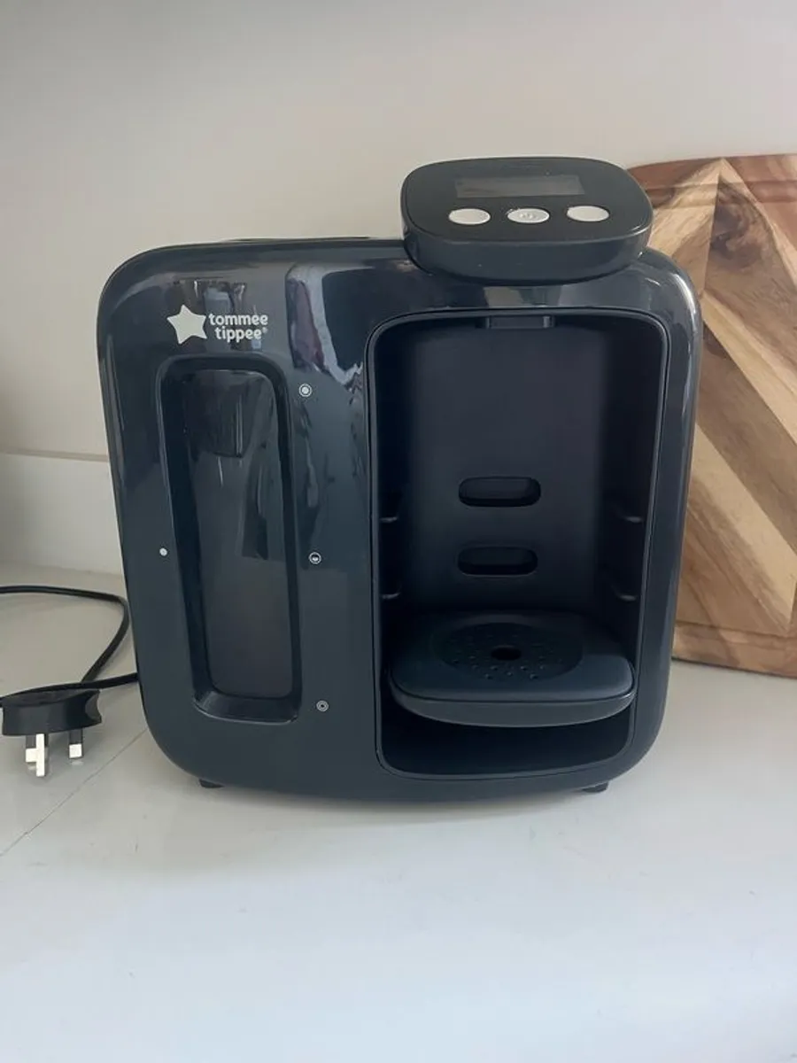 Tommee Tippee Perfect Prep Day and Night Bottle Maker