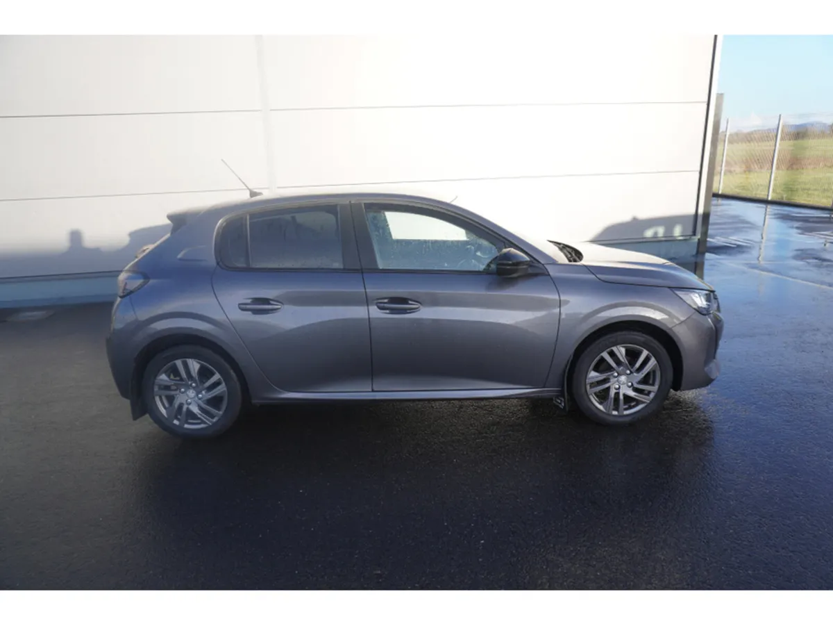 Peugeot 208 ACTIVE 1.2 75 6.3 4DR - Image 2