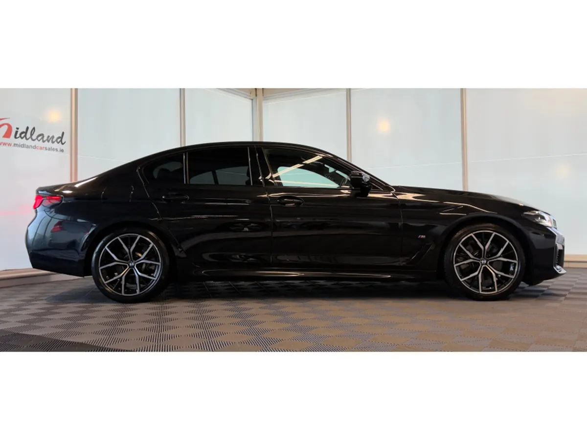 BMW 5-Series M SPORT MHEV AUTO 520 D - Image 2