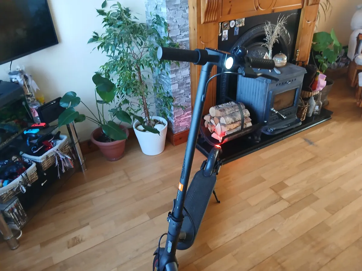 Electric scooter - Image 1