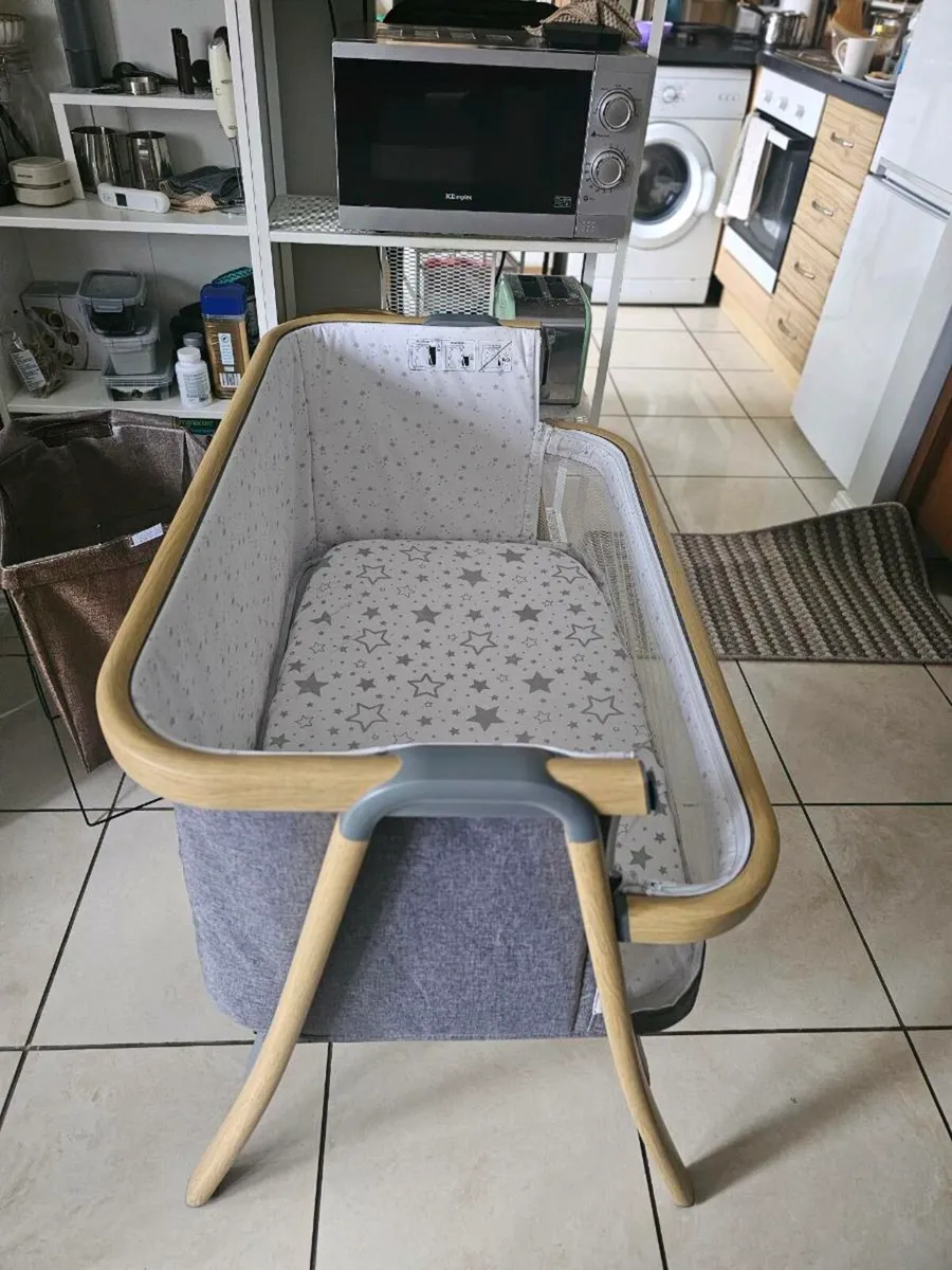 Baby Elegance Bedside Crib - Image 4