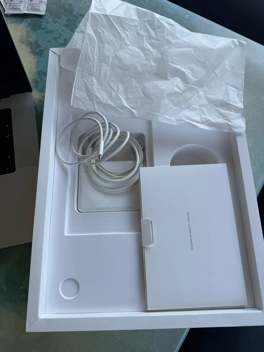 Apple MacBook 16”36GB Ram 512 SSD - Image 4