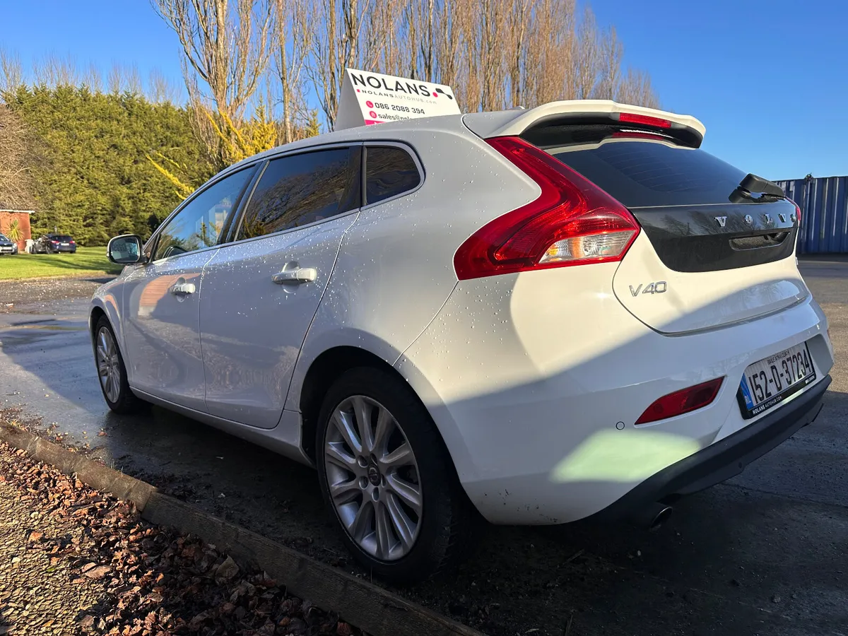 Volvo V40 2015 T4 R DESIGN - Image 3