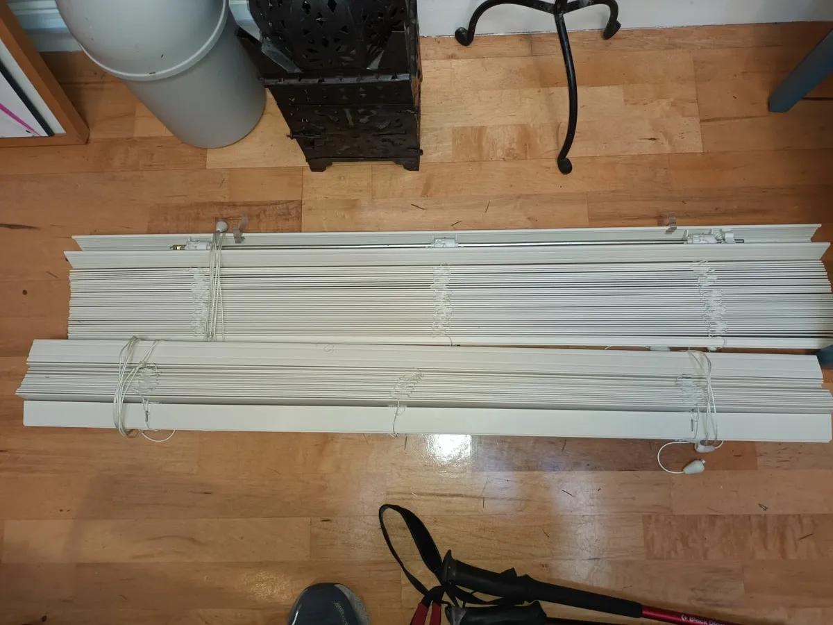 Blinds - Image 1