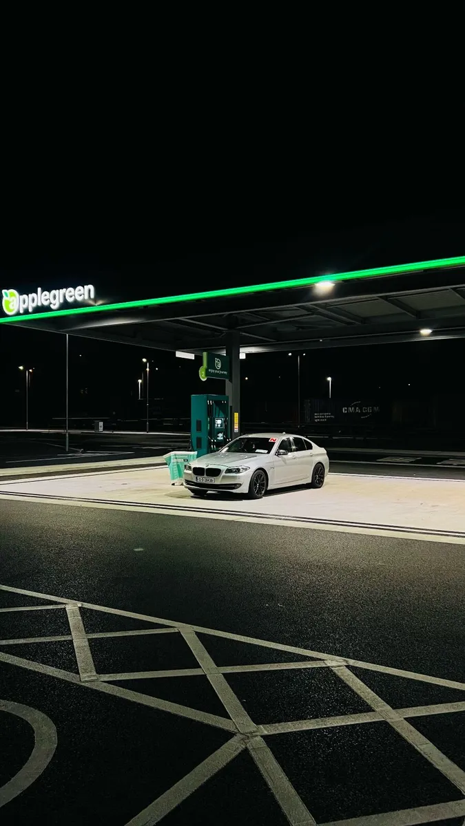 BMW 5-Series 2012 - Image 3