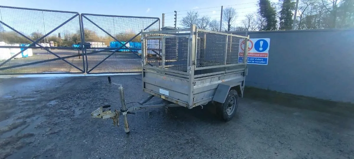 bilders trailer 7 by 4 with side creels for sale - Image 4