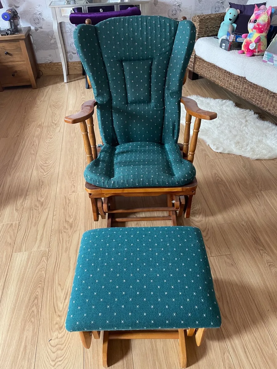 Rocking chair and foot stool - Image 4