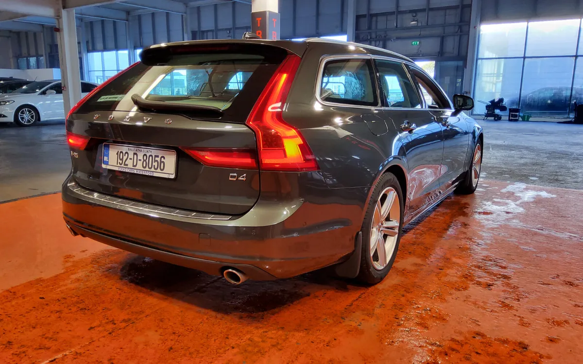 Volvo V90 2019 - Image 3