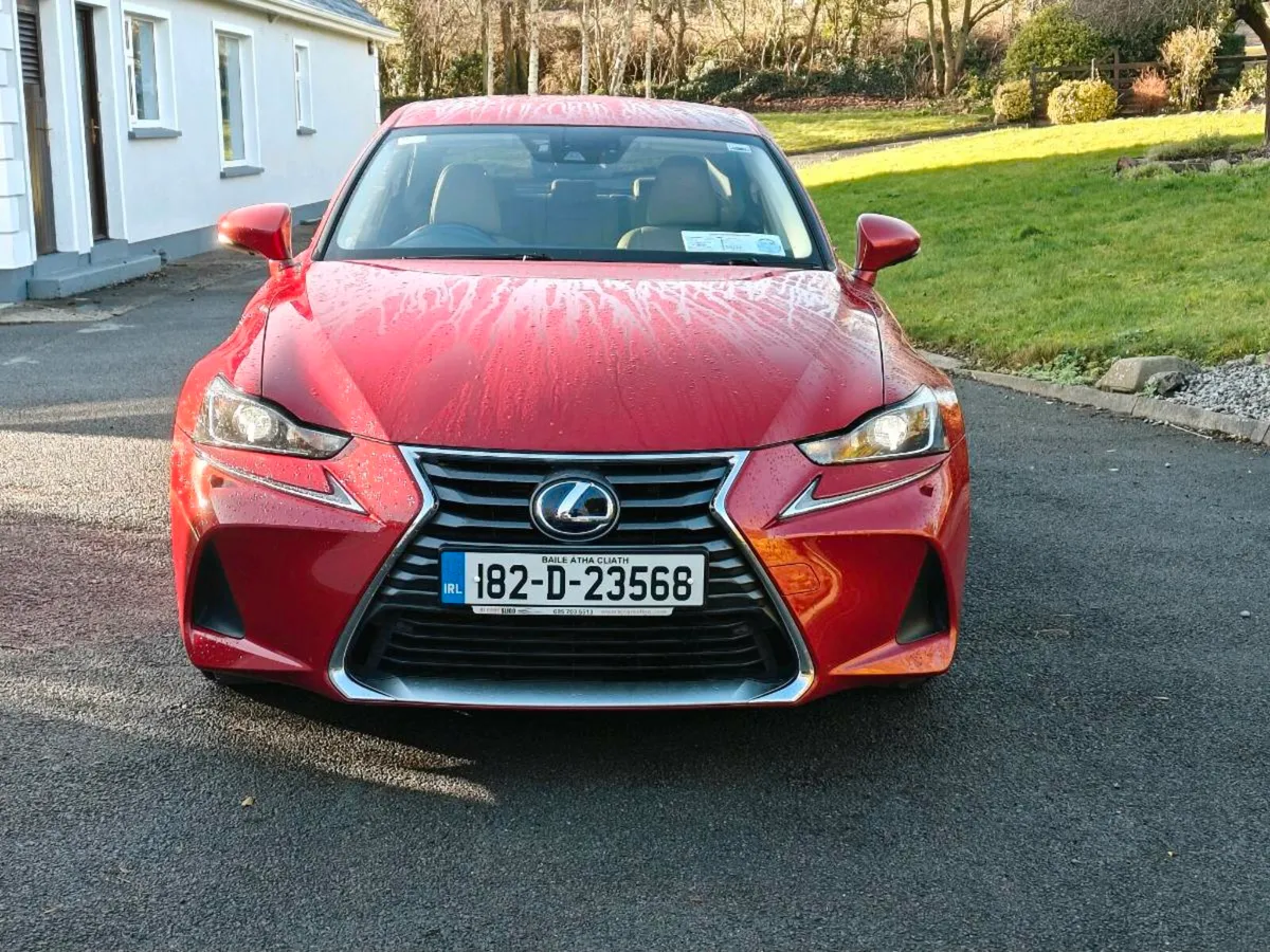 Lexus is300h - Image 2
