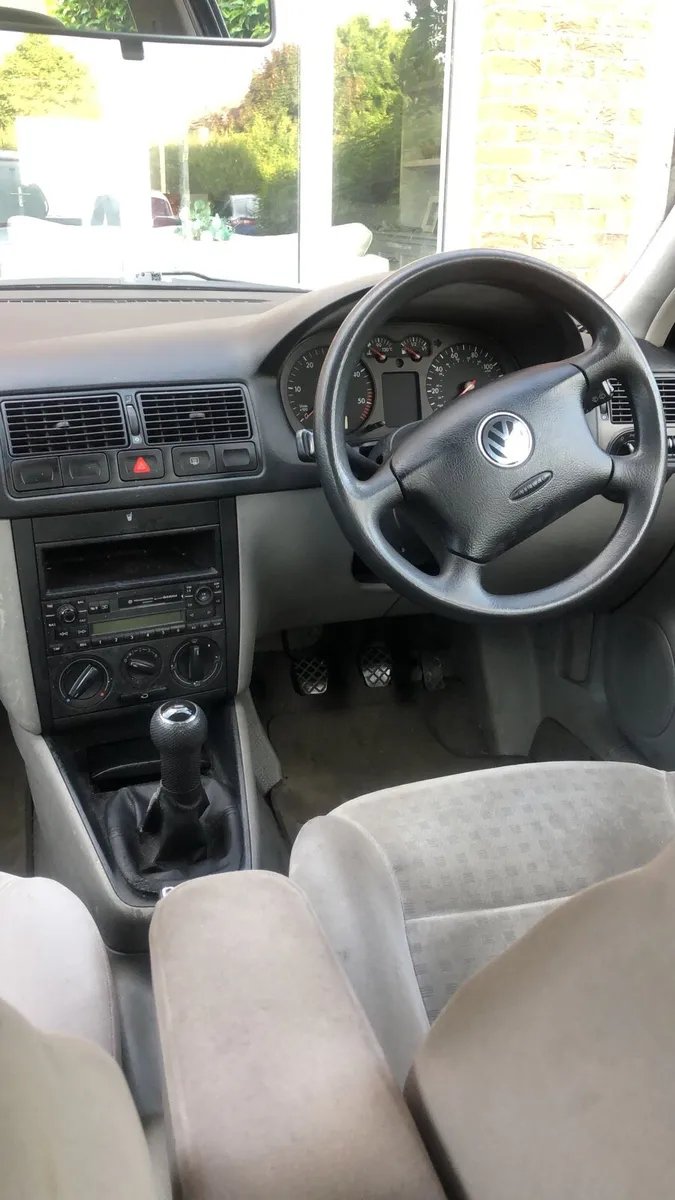 Vw Golf Mark IV 01 1.9TD Red I - Image 2