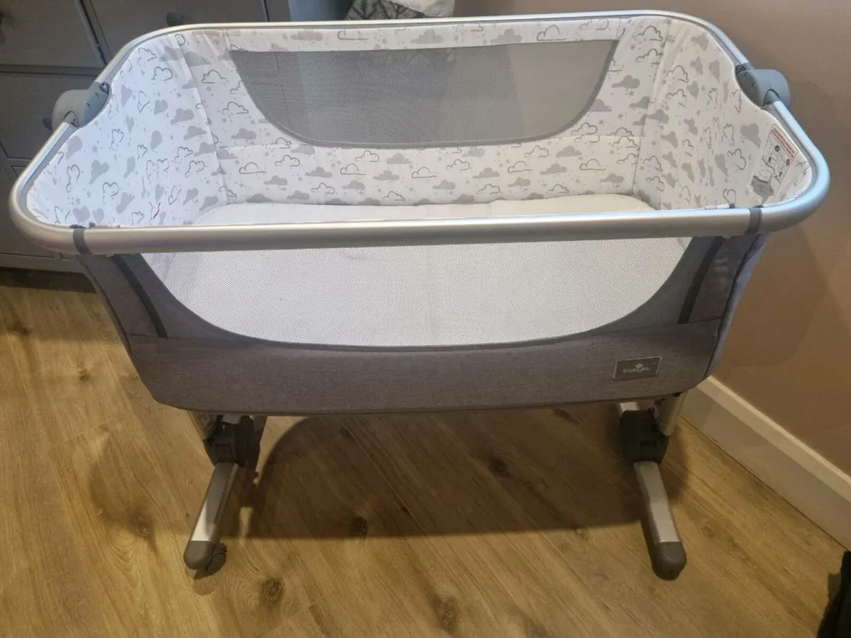 Babylo Next to me Crib - Image 1