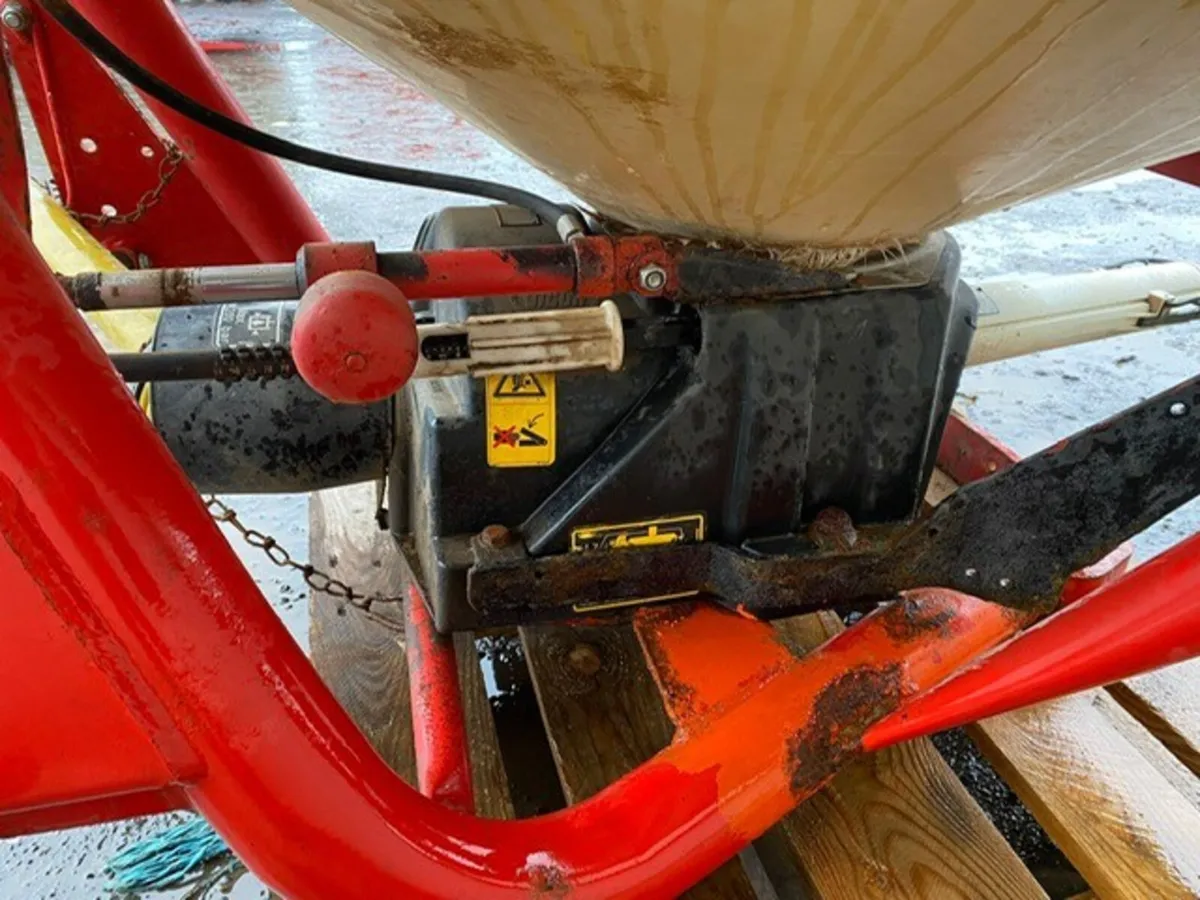 VICON 1354 WAGTAIL SOWER - Image 3