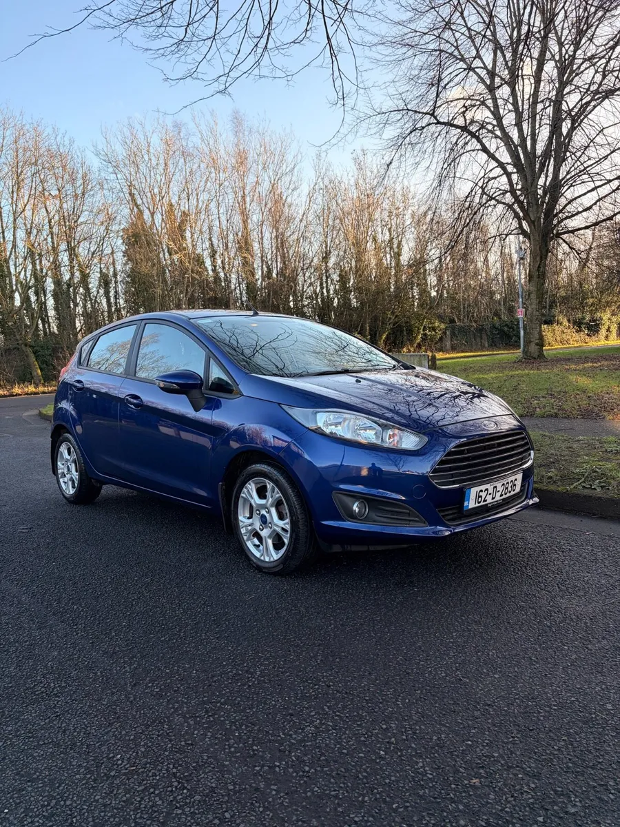 2016 ford fiesta 54k LOW KMS - Image 2