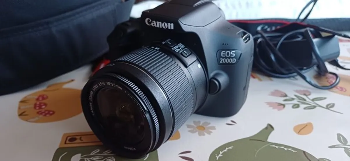 Canon EOS 2000D Never Used - Image 1