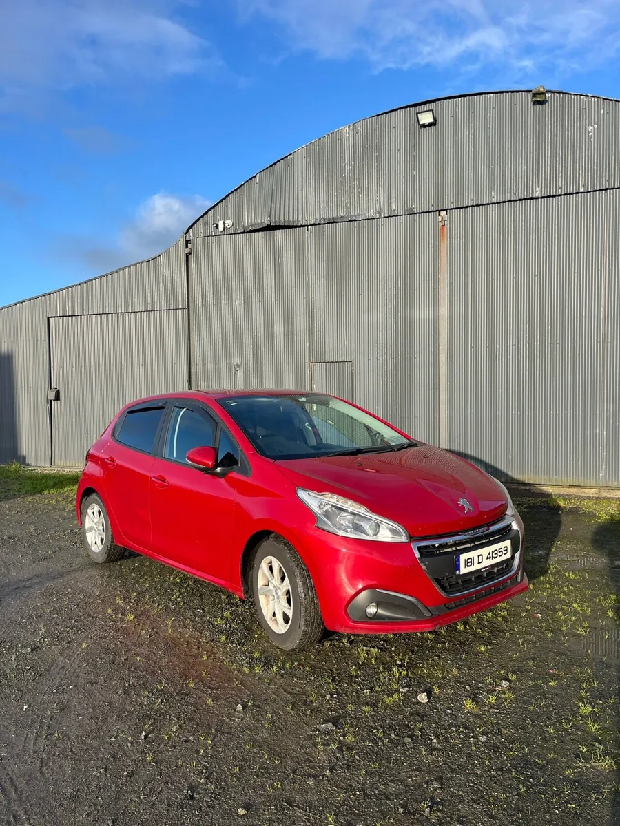 peugeot 208 - Image 1