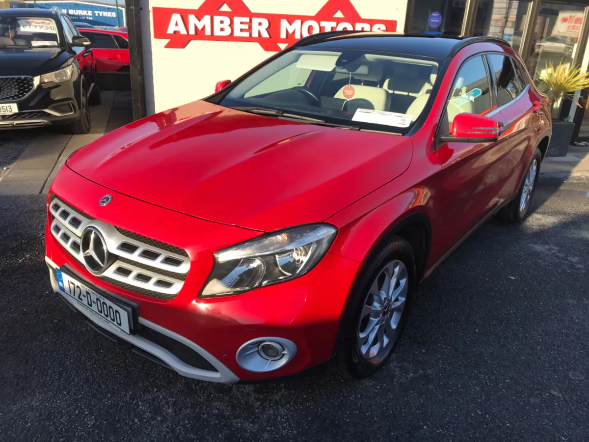 2017 Mercedes GLA SE Executive D - Image 2