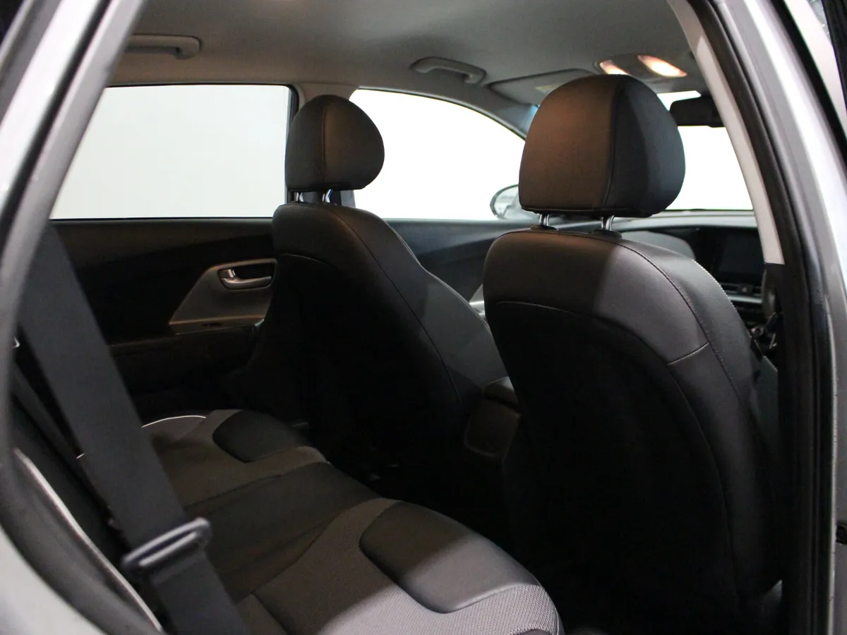 2022 Kia e-Niro 2 150kw 64kwh long range - Image 4