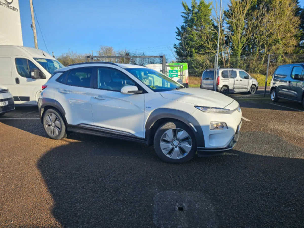 Hyundai KONA EV Premium 5DR Auto - Image 1