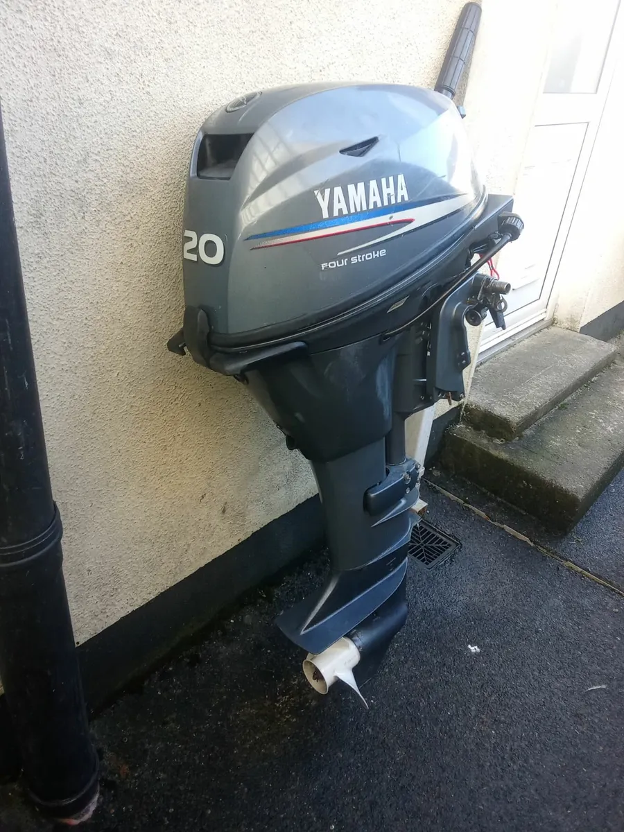 4-stroke outboard YAMAHA-20 hp(L). - Image 1