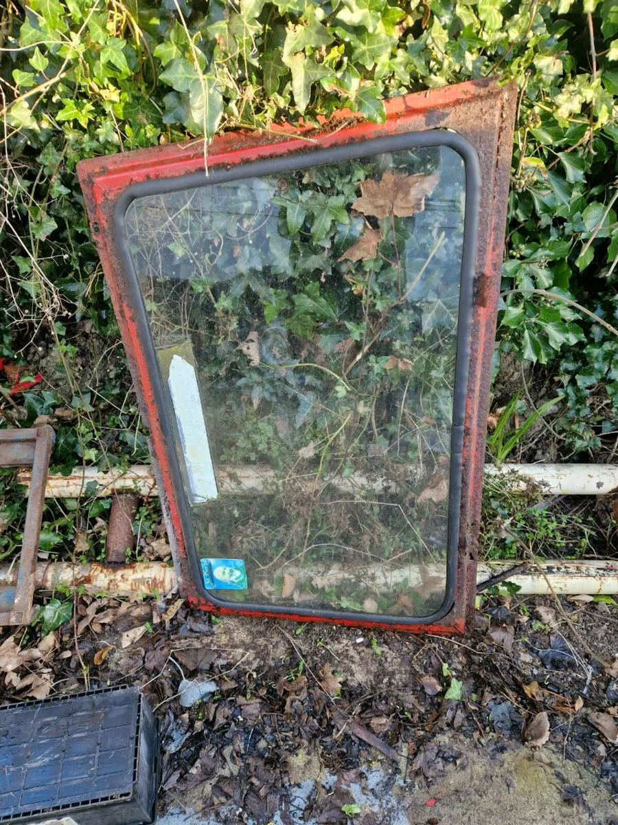 Cab glass for fergusion  135 - Image 1