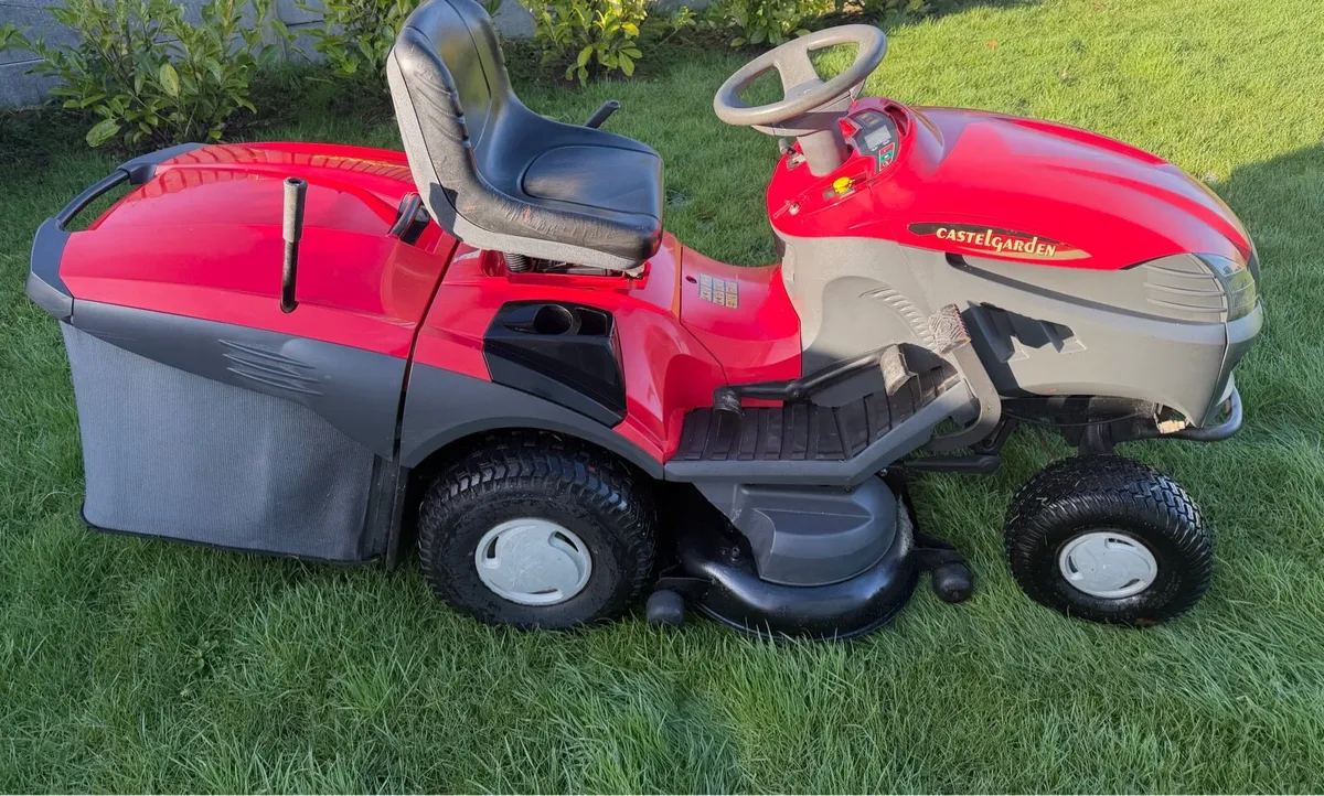 CASTLEGARDEN MOWER as new - Image 3