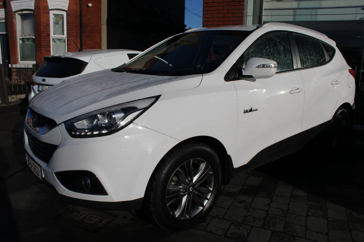 Hyundai ix35 1.7 EXECUTIVE 2016 - Image 3