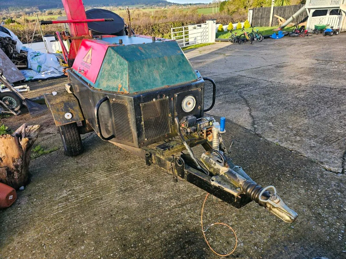 Wood chipper 20inch ,42-horse break power - Image 3