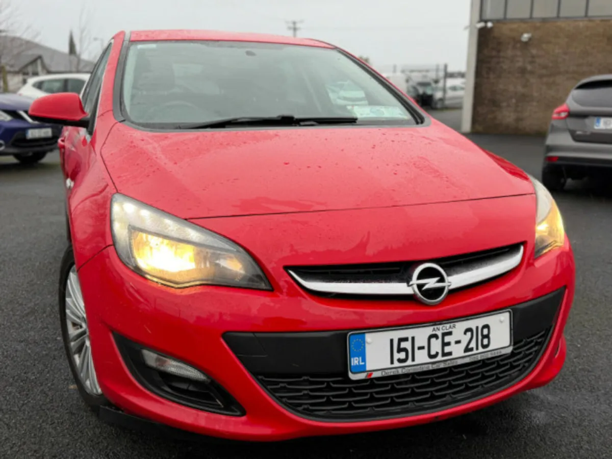 Opel Astra Excite 1.6cdti 110PS ECO 5DR - Image 2