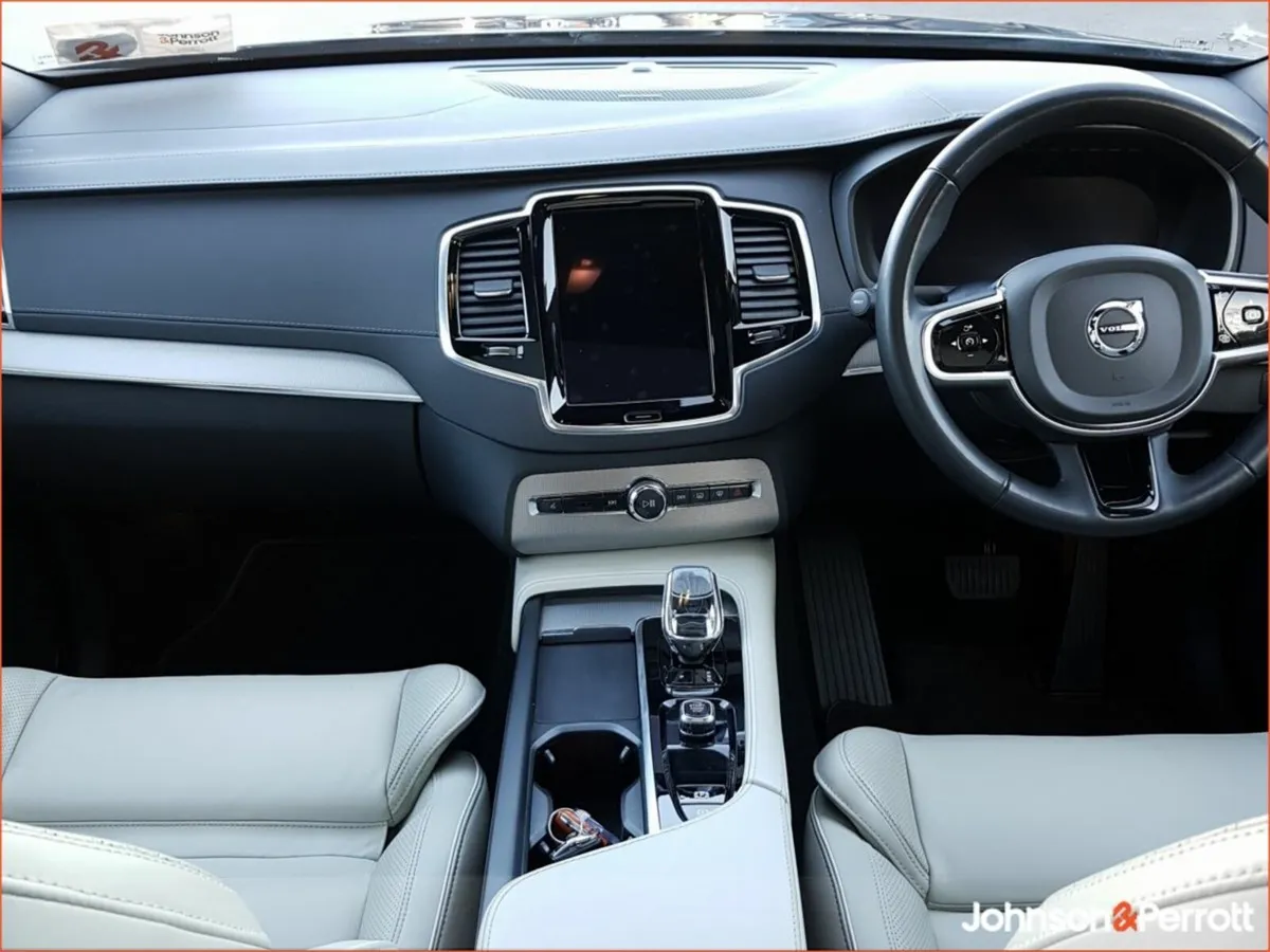 Volvo XC90 T8 PHEV AWD Plus Bright - Image 2
