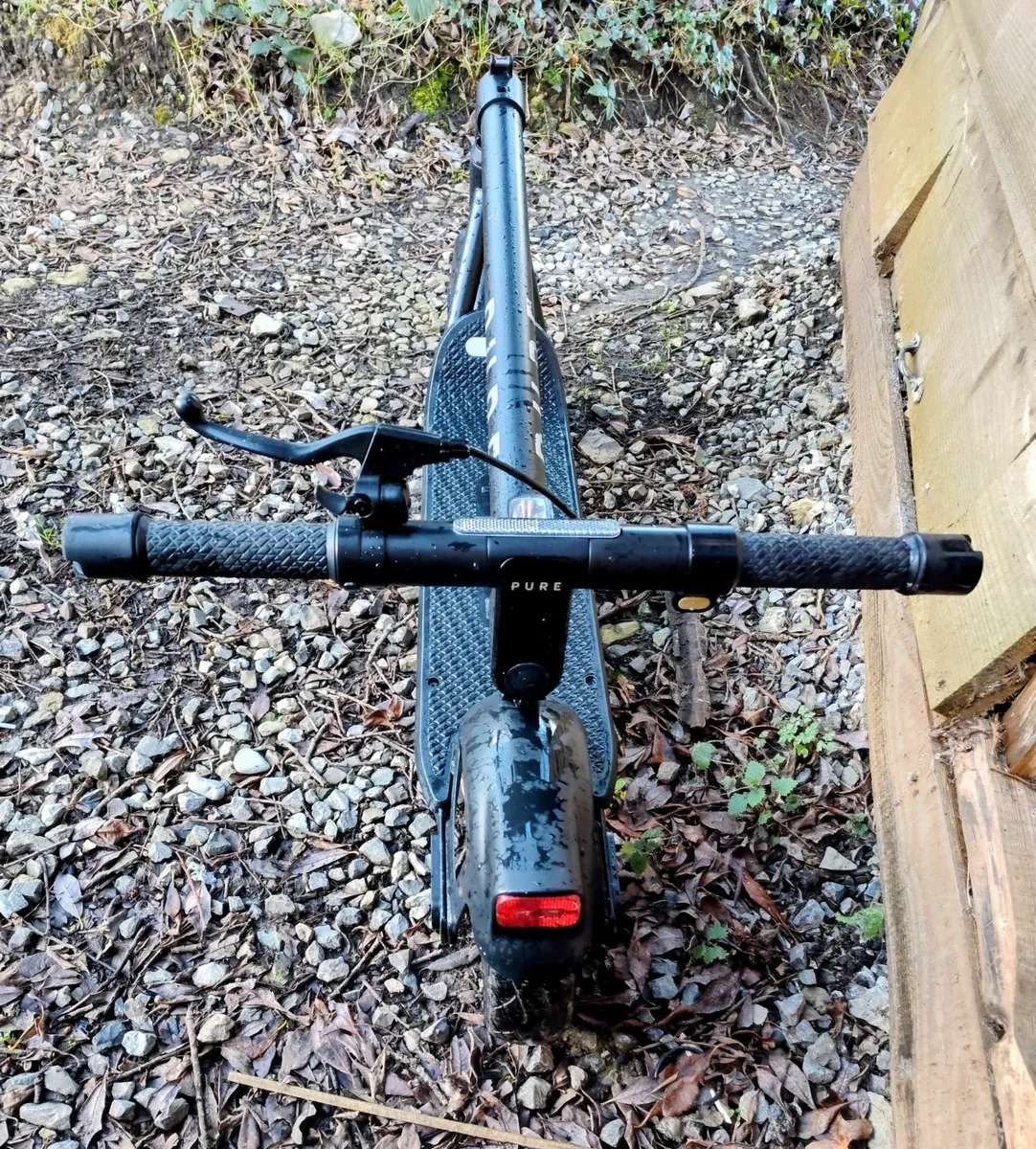 Electric Scooter Pure Air 3 - Image 2