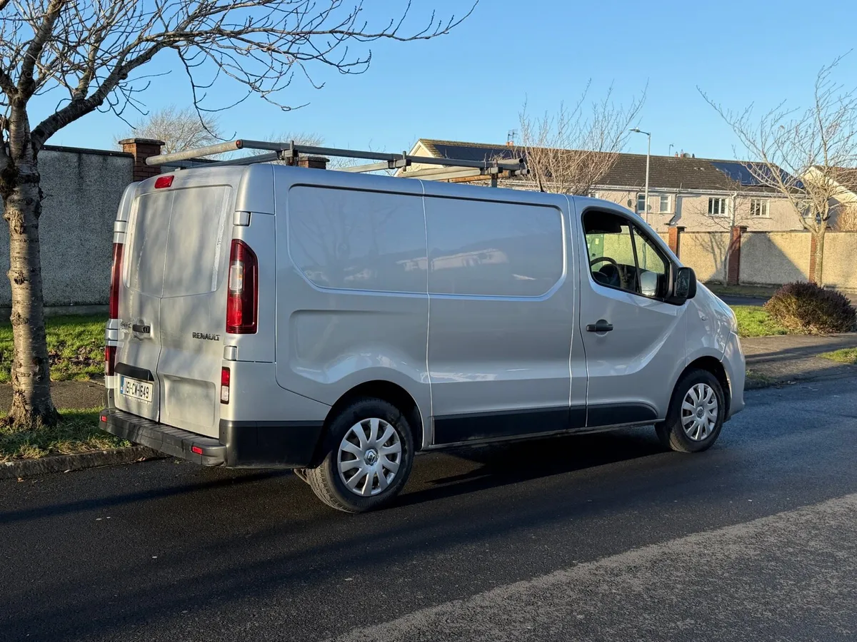 Renault Trafic - Image 3