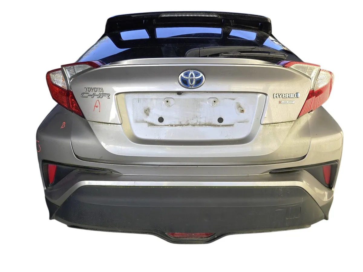 2017 TOYOTA C-HR For Breaking/Dismantling - Image 4