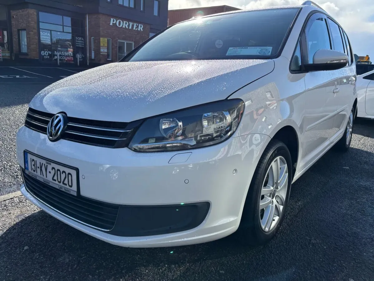 2013 Volkswagen Touran 1.6 TDI TRENDLINE 7 Seater - Image 2