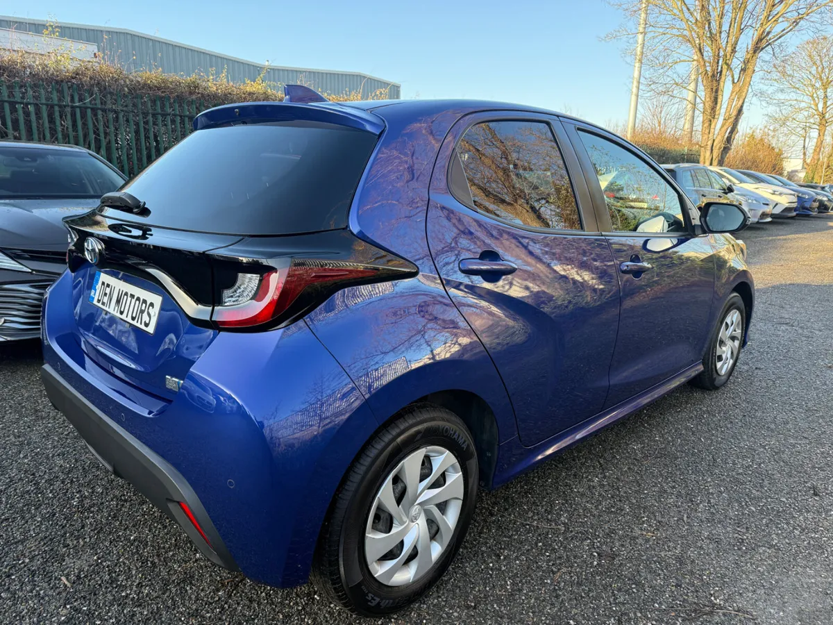 Toyota Yaris hybrid 63200km!!! - Image 3