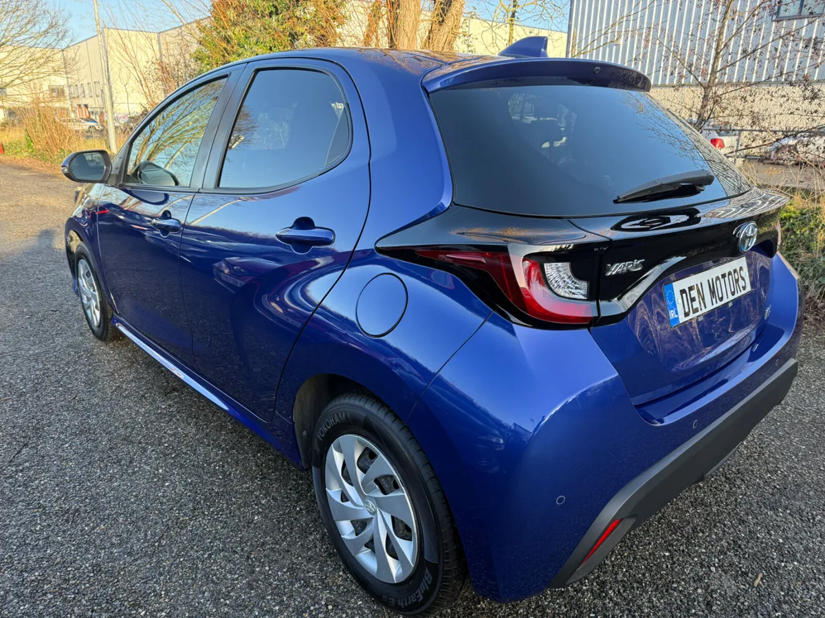 Toyota Yaris hybrid 63200km!!! - Image 4
