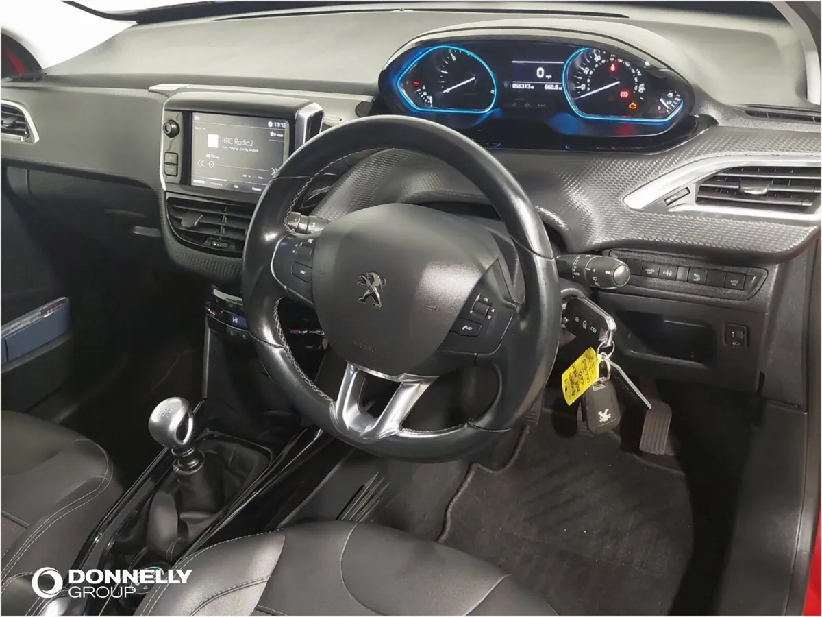 Peugeot 2008 Diesel Estate Allure - Image 4